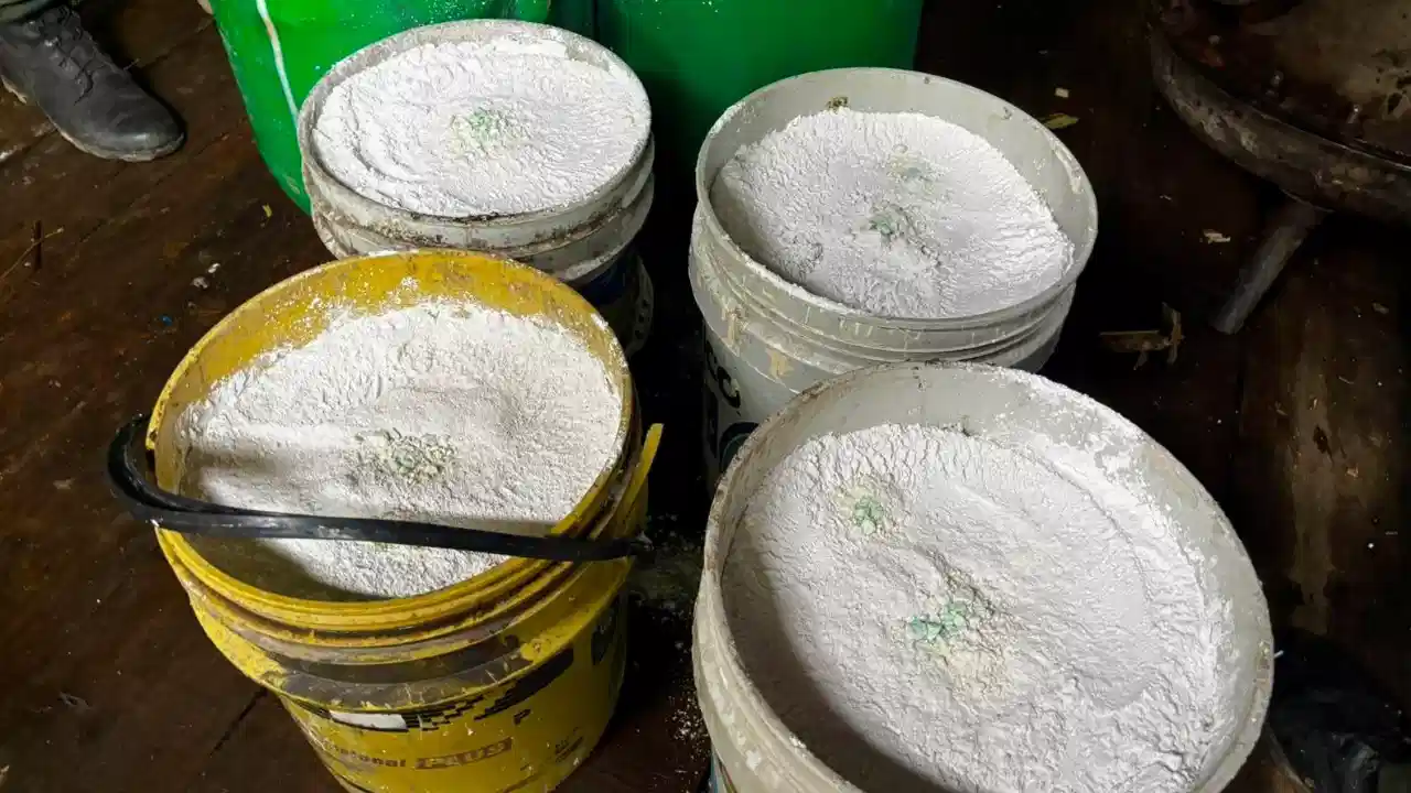 ¡Duro golpe a El Mesa! Destruyen en El Peñol laboratorio que producía cocaína