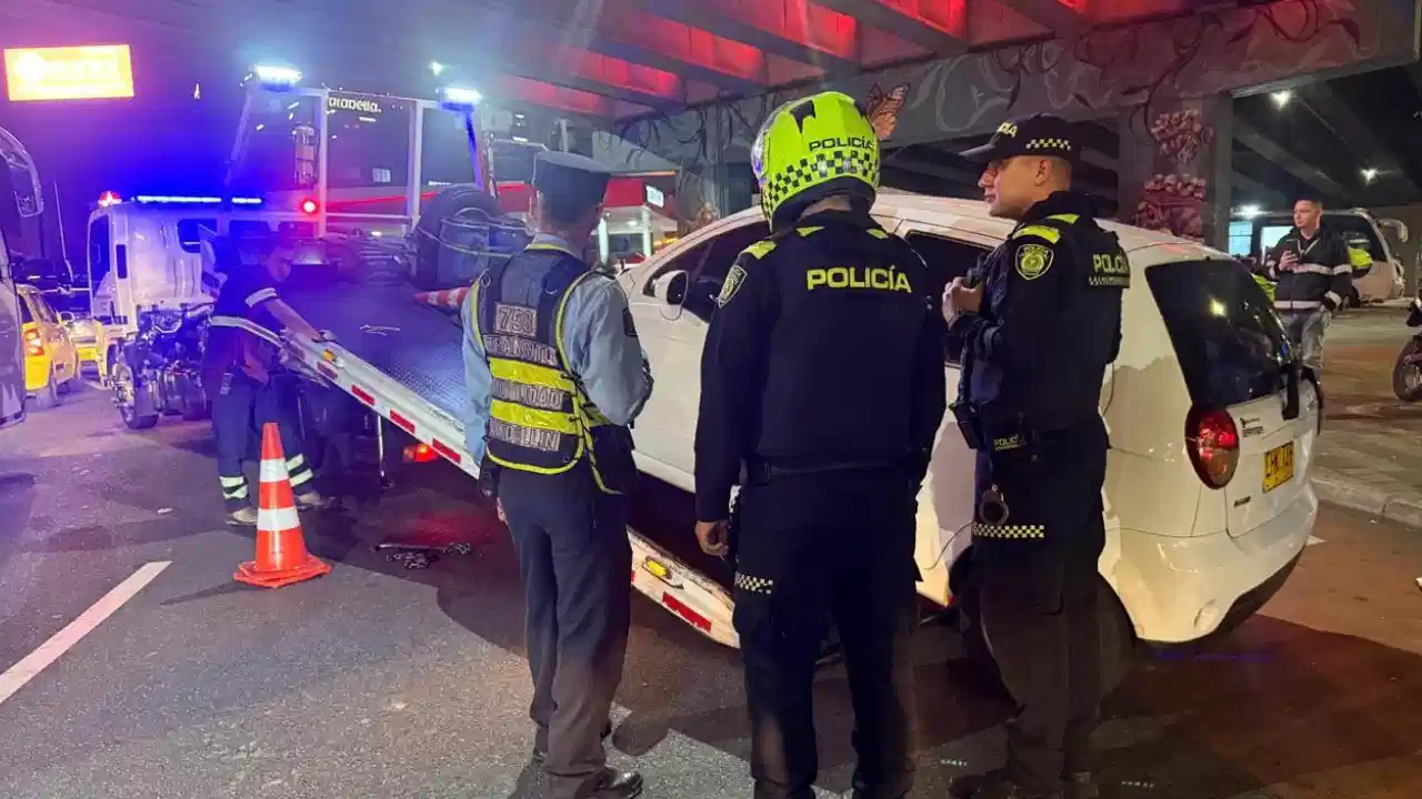¿Se va a tomar unos tragos? Mejor deje el carro: Medellín endurece los controles tras un fin de semana trágico 2 ¿Se va a tomar unos tragos? Mejor deje el carro: Medellín endurece los controles tras un fin de semana trágico