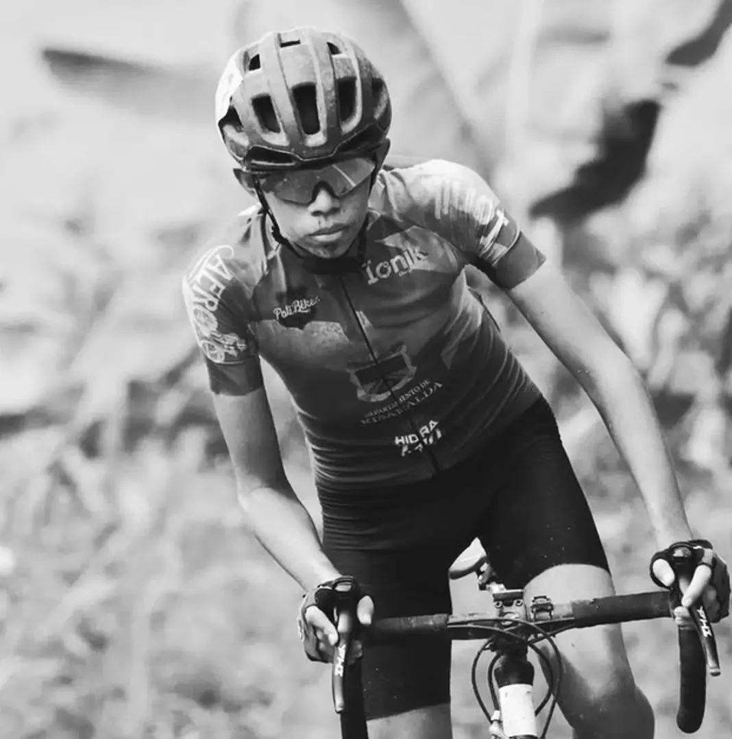 ¡Dolor en el ciclismo! Nicolás Orozco, promesa de 15 años, murió tras chocar contra un bus en Pereira 2 Nicolás Orozco Castañeda, la promesa del ciclismo risaraldense de 15 años