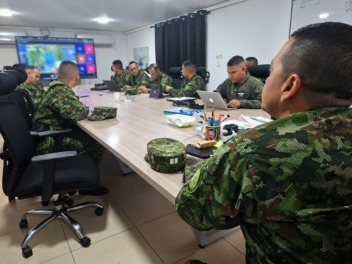 ¡Misión cumplida! Rescatan a los 13 soldados que quedaron en el páramo donde cayó el Black Hawk en Cauca 1 ¡Misión cumplida! Rescatan a los 13 soldados que quedaron en el páramo donde cayó el Black Hawk en Cauca