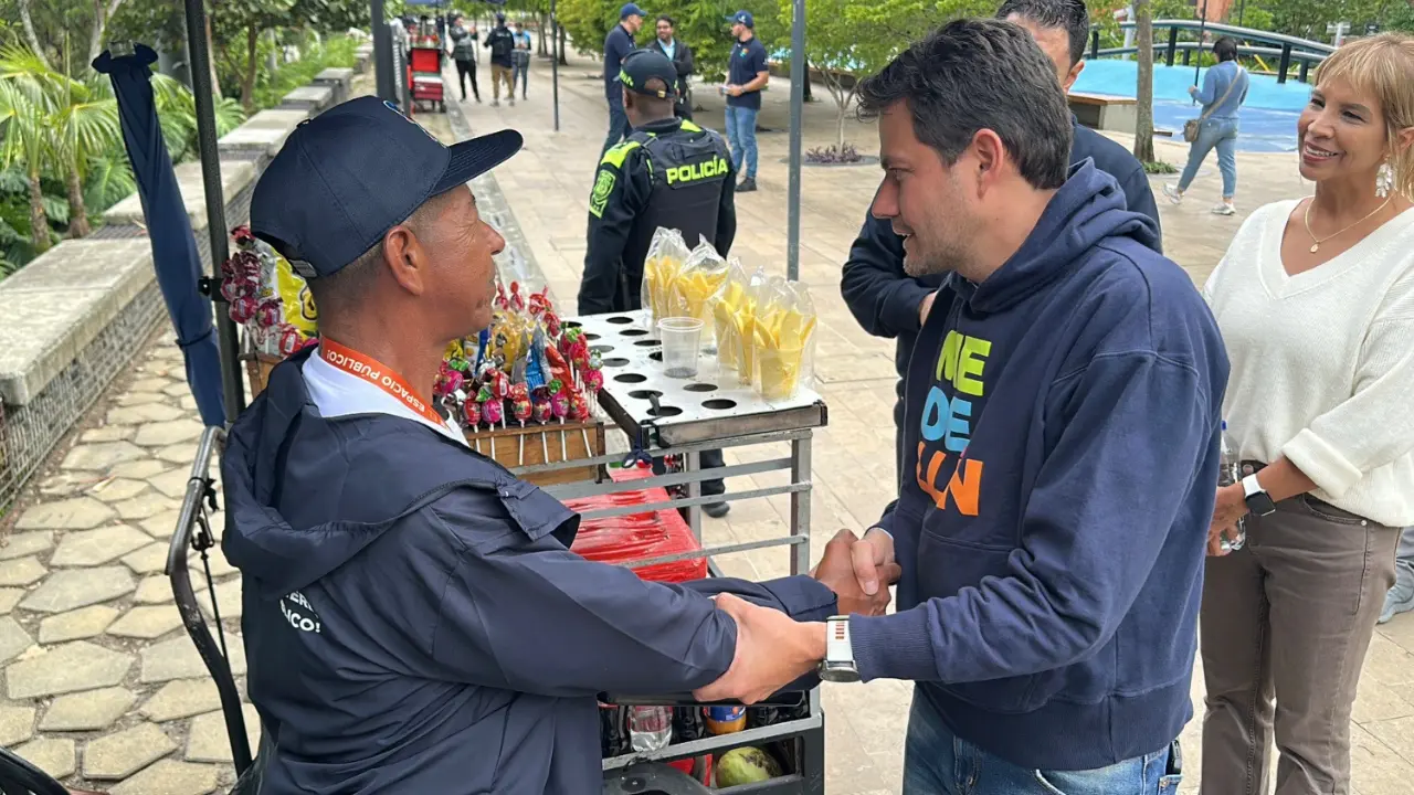 61 vendedores informales ya podrán trabajar legalmente en Parques del Río 3 61 vendedores informales ya podrán trabajar legalmente en Parques del Río