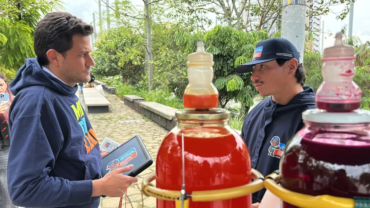 61 vendedores informales ya podrán trabajar legalmente en Parques del Río 2 61 vendedores informales ya podrán trabajar legalmente en Parques del Río
